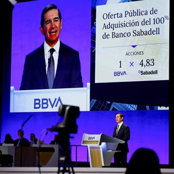 Accionistas de BBVA aprueban el aumento de capital necesario para la OPA sobre Sabadell