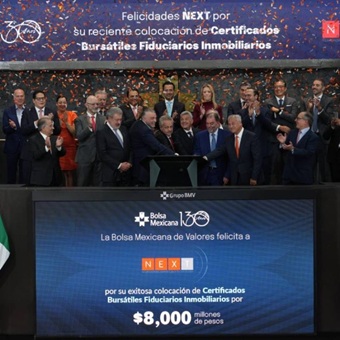 Fibra Next celebra su entrada a BMV con campanazo
