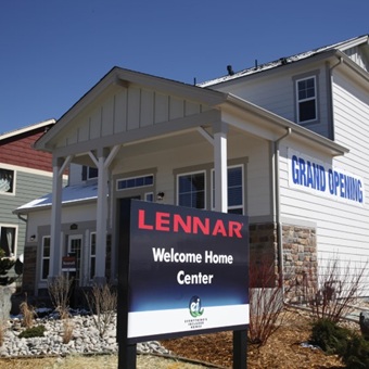 Barclays prevé una prolongada desaceleración del sector inmobiliario de EE.UU. hasta 2026