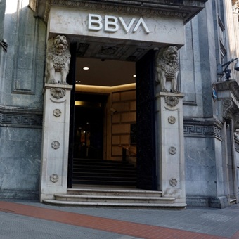 BBVA anuncia su mayor recompra de acciones por 3,960 millones de euros