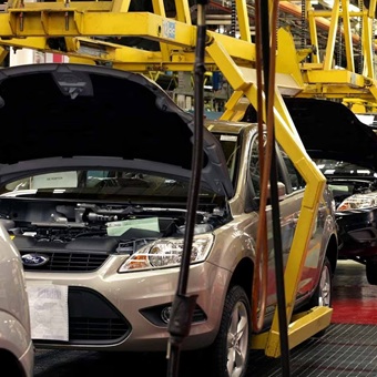 Caen ventas de autos ligeros en junio: 5.9% menos que en 2024