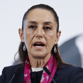 Sheinbaum descarta alza en precio del combustible en México