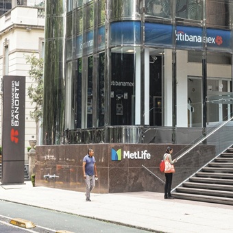 Crédito de la banca comercial continuó con desaceleración durante septiembre