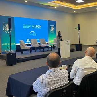 Buscan IMUVI y CANADEVI profesionalización en el desarrollo de vivienda