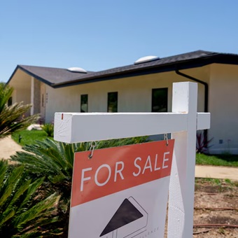 La subida de precios de vivienda en EE.UU. se modera por sexto mes consecutivo