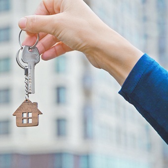 Debilidad del mercado laboral y mayores precios de vivienda, frenan adquisición hipotecaria: BBVA