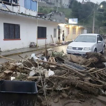 Gobierno estima en 100,000 las viviendas afectadas por lluvias en México desde el 6 de octubre