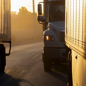 Trump extiende hasta 2030 descuento arancelario para autos fabricados fuera de EU