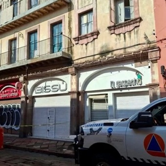 Atienden riesgo estructural en vivienda del Centro Histórico de Querétaro