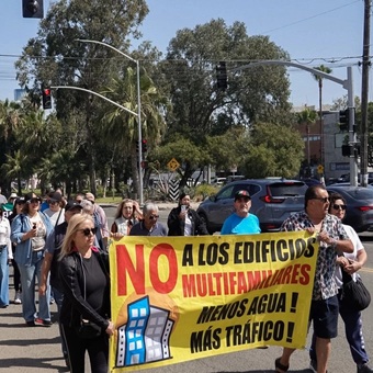 Rechazan vecinos de Tijuana proyecto inmobiliario en zona de conservación
