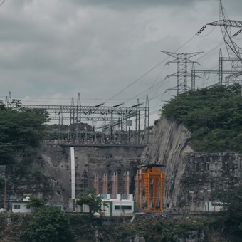 Grupo México y BlackRock crean gigante de la electricidad en México