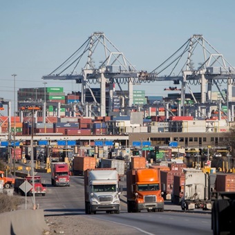 Corte Suprema de EU no se pronuncia sobre legalidad de aranceles de Trump