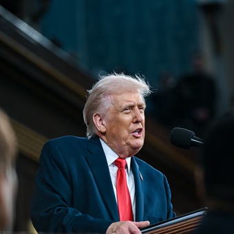 Arancel global de 10% de Trump da inicio; reactiva estrategia