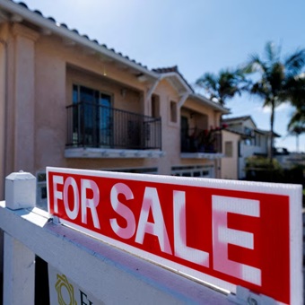 La compraventa de viviendas en California cae un 24% y alarma al sector inmobiliario