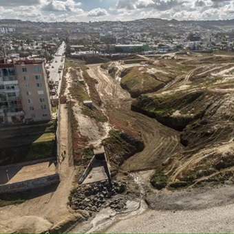 Suspenden obras de desarrollo inmobiliario en Cañada Azteca de Playas de Tijuana